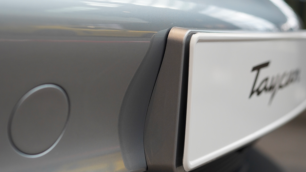 Features tabs image 03